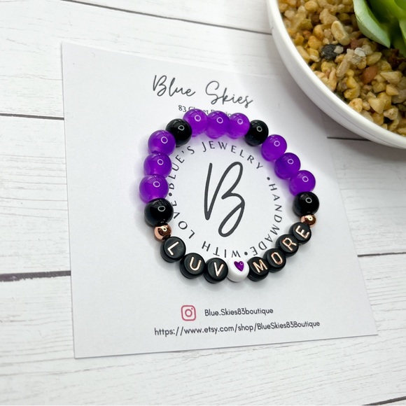 Girl’s purple and Black Luv  More Beaded Bracelet - Picture 4 of 6